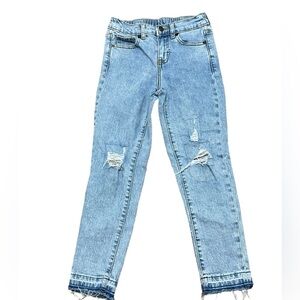 Cat & Jack Skinny Distressed Jeans Raw Hem 8 Girls Light Wash